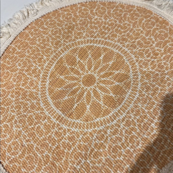 Round Fringe Placemat💛 - Picture 3 of 8